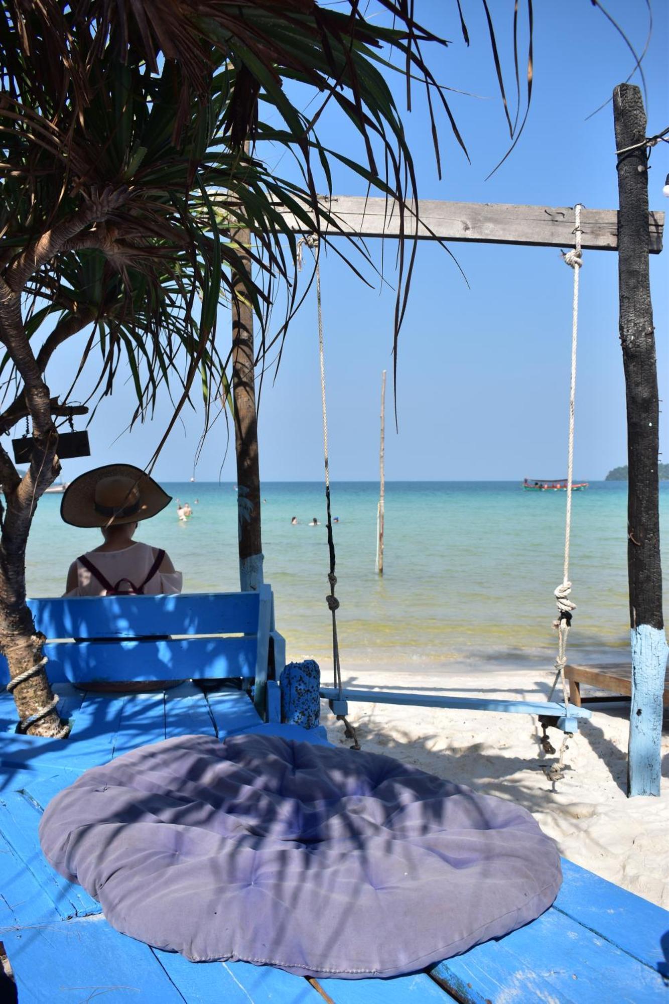 The Big Easy Koh Rong Samloem Hostel เกาะรงสำลน ภายนอก รูปภาพ