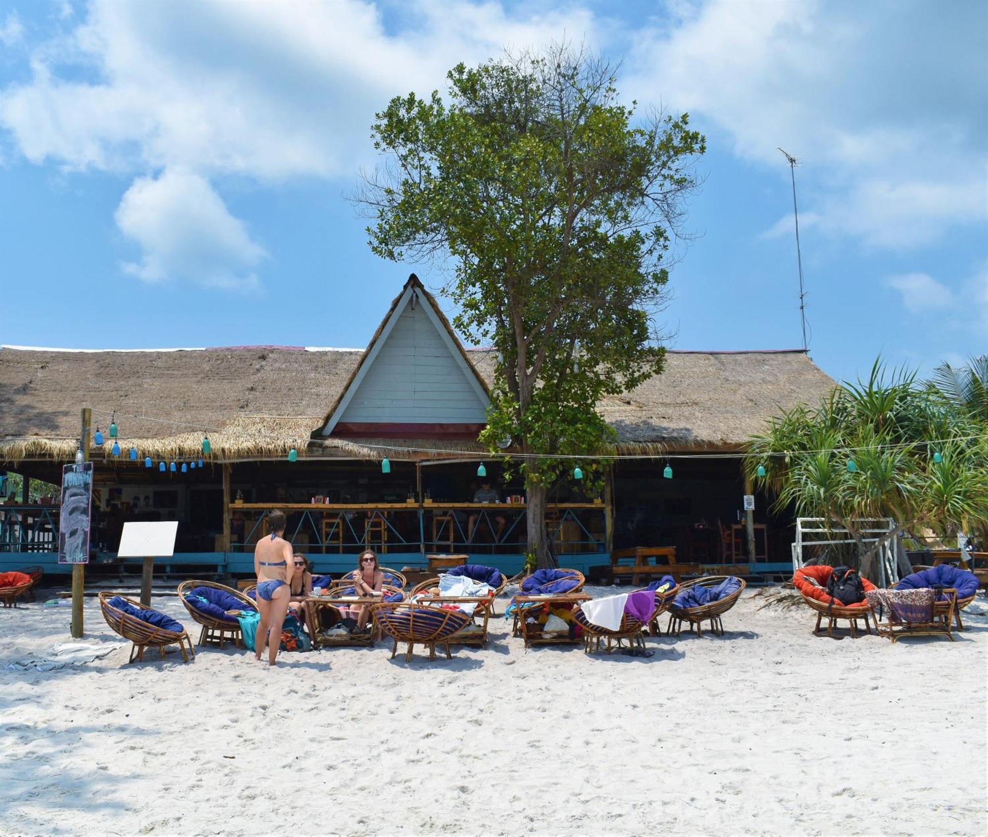 The Big Easy Koh Rong Samloem Hostel เกาะรงสำลน ภายนอก รูปภาพ