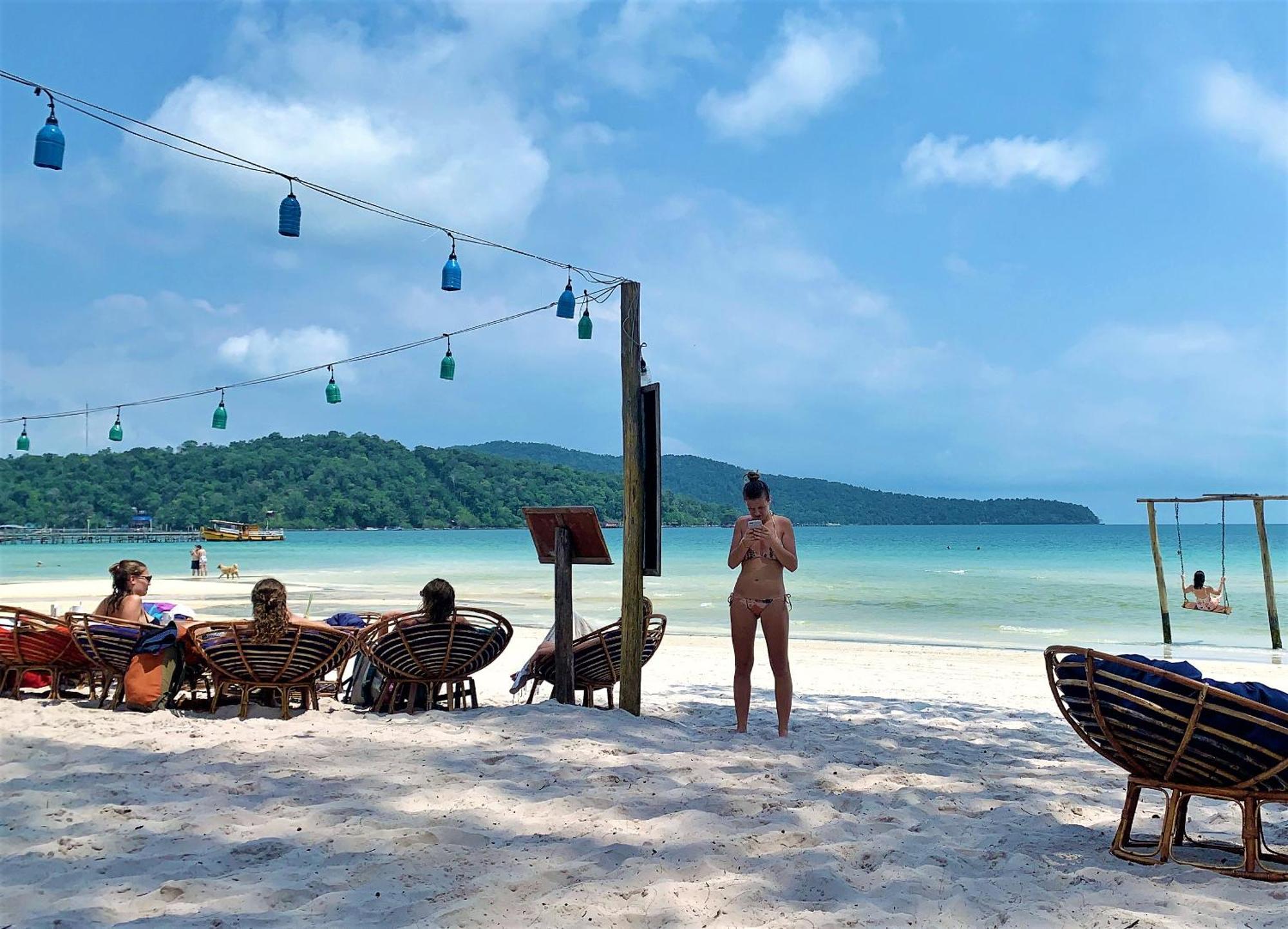 The Big Easy Koh Rong Samloem Hostel เกาะรงสำลน ภายนอก รูปภาพ