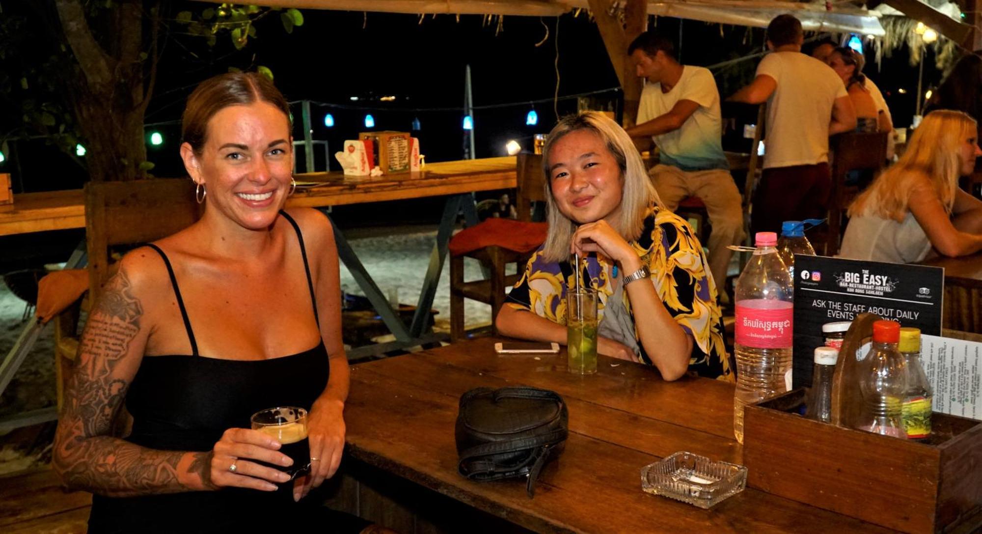 The Big Easy Koh Rong Samloem Hostel เกาะรงสำลน ภายนอก รูปภาพ